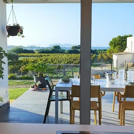 Guest house Martina's Vineyard - *