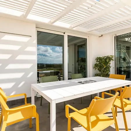 Martina's Vineyard - 3*